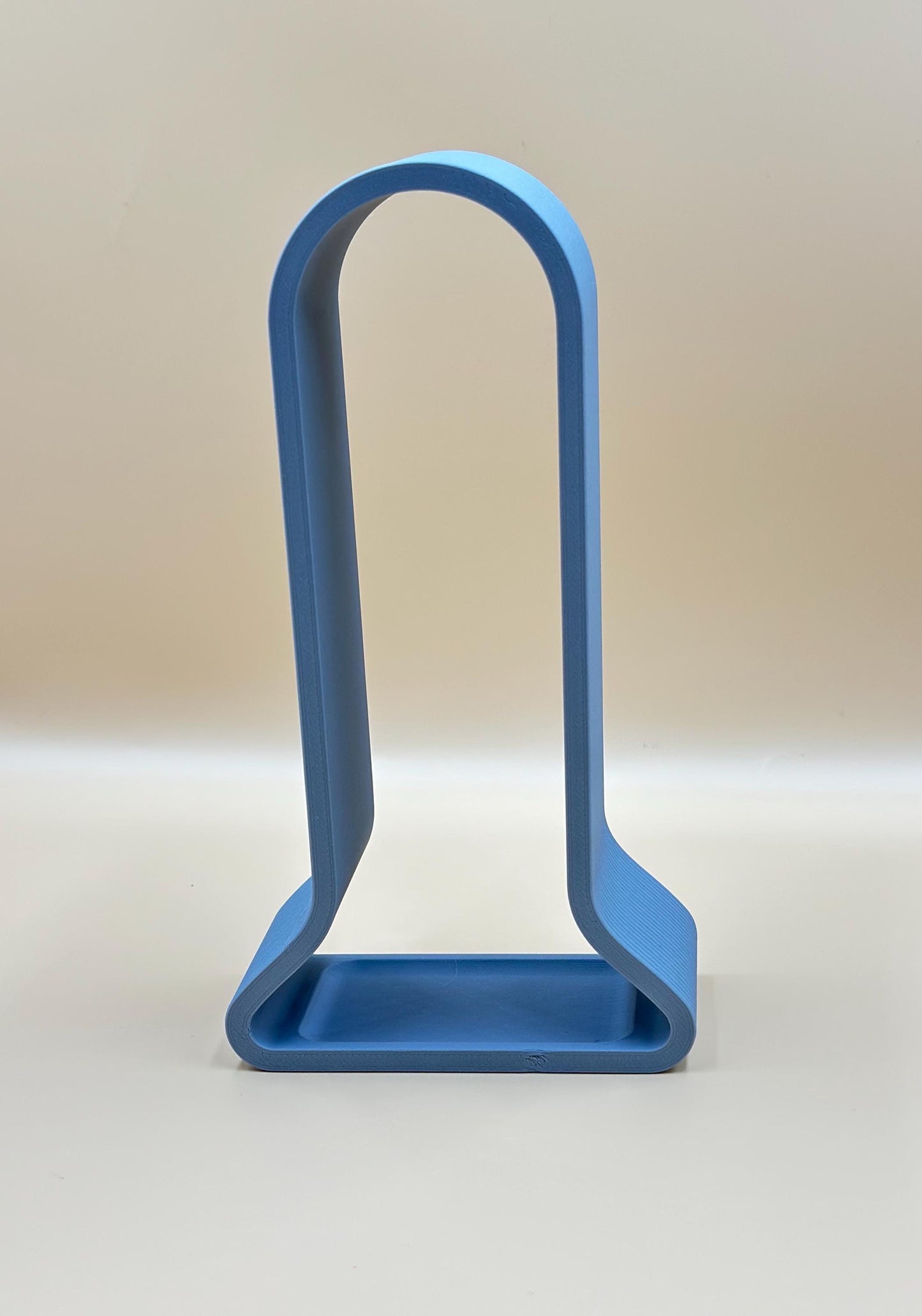 Modern Headphone Stand: Minimalist Desk Organizer, Durable Design