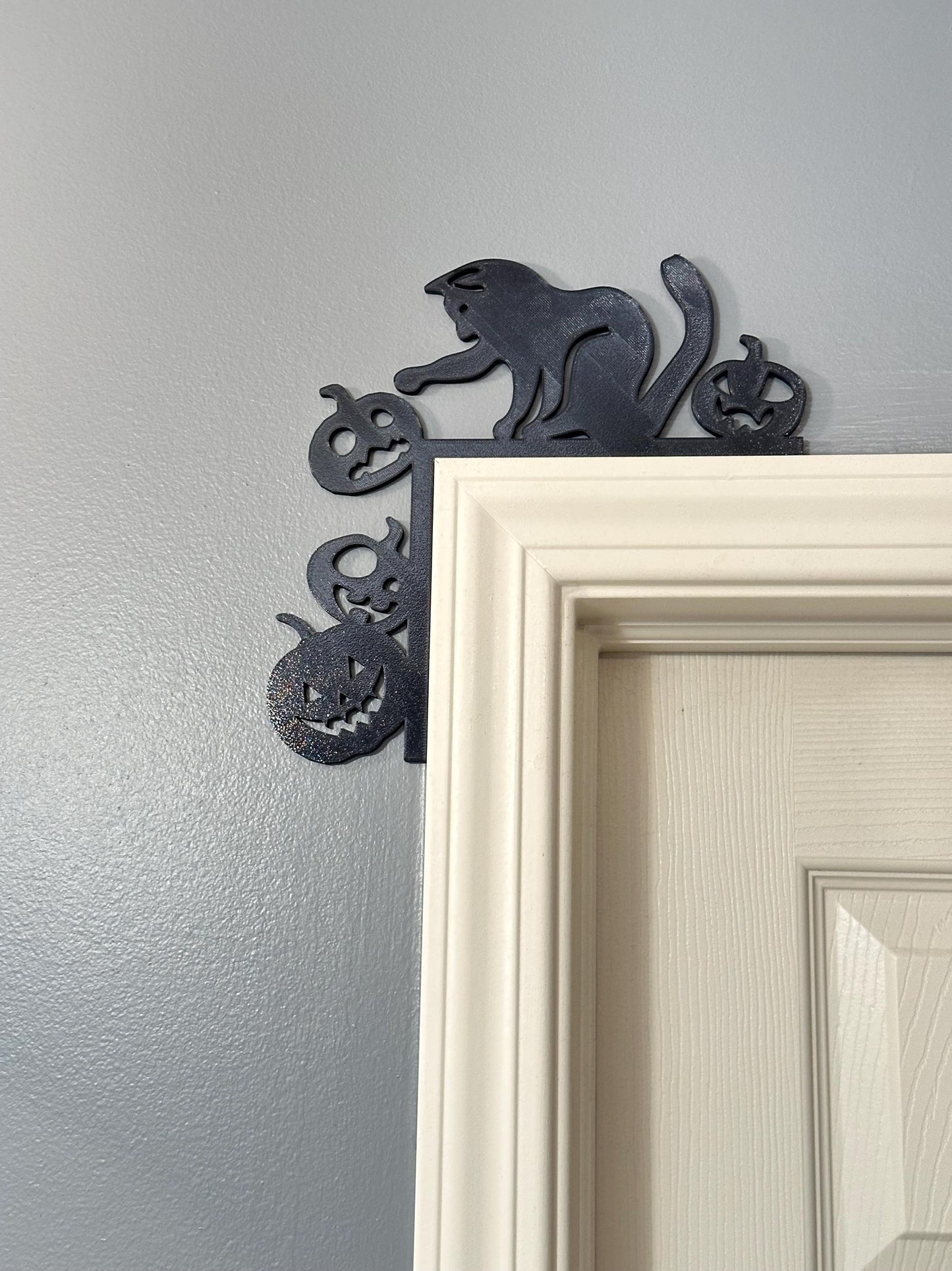 Halloween Cat & Pumpkin Door Corner Decor: Spooky Fall Welcome Sign