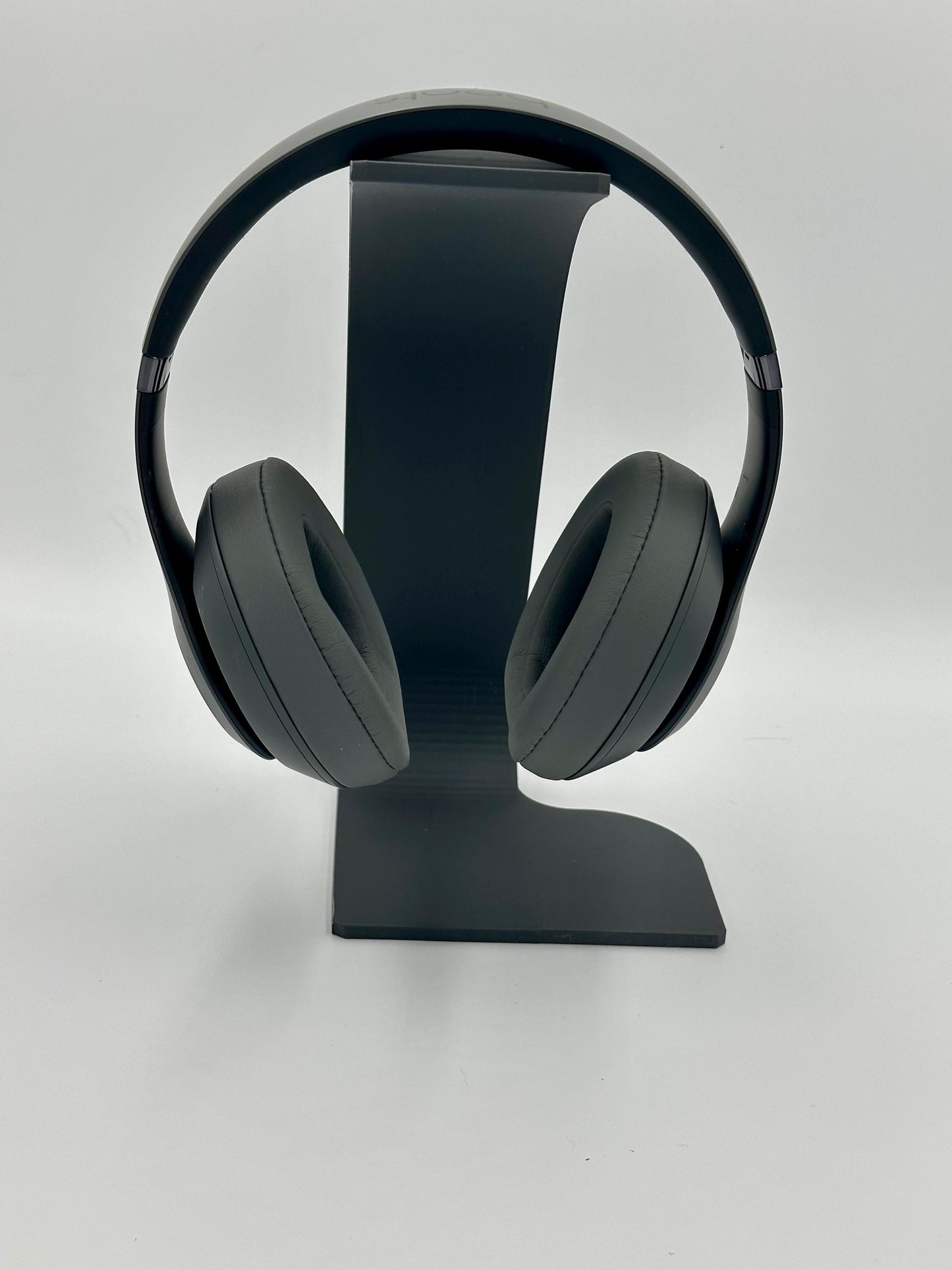 Modern Headphone Stand: Space-Saving Desk Organizer for Gaming & Music