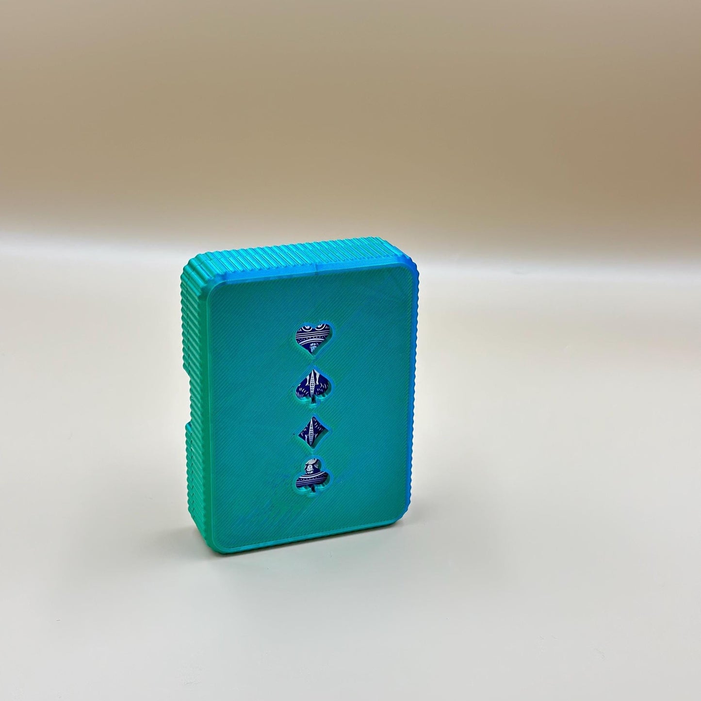 3D Printed Playing Card Deck Holder: Travel & Home Game Organizer