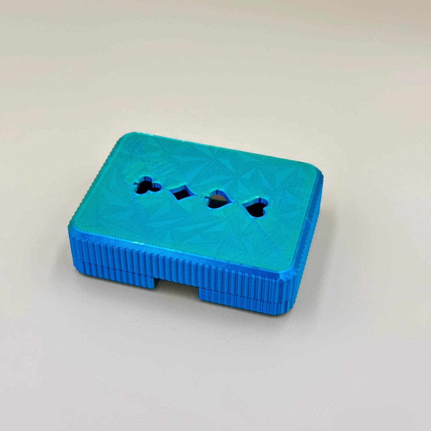 3D Printed Playing Card Deck Holder: Travel & Home Game Organizer
