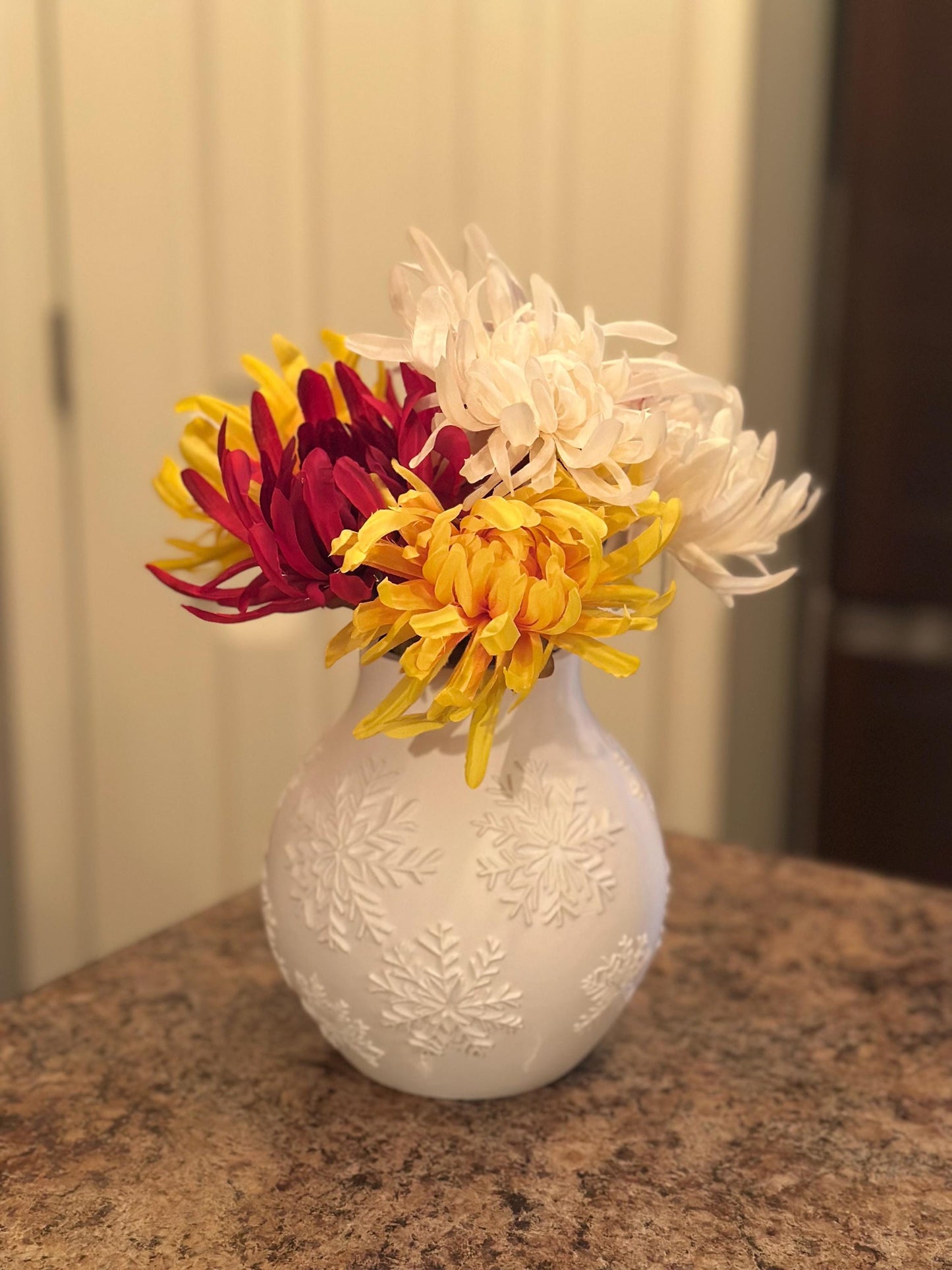 Festive Snowflake Vase - 3D Printed Home Decor