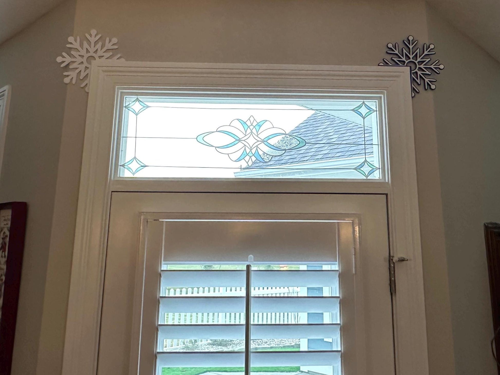 Winter Wonderland Decorative Accent - Chic Handmade Snowflake for Door Corner