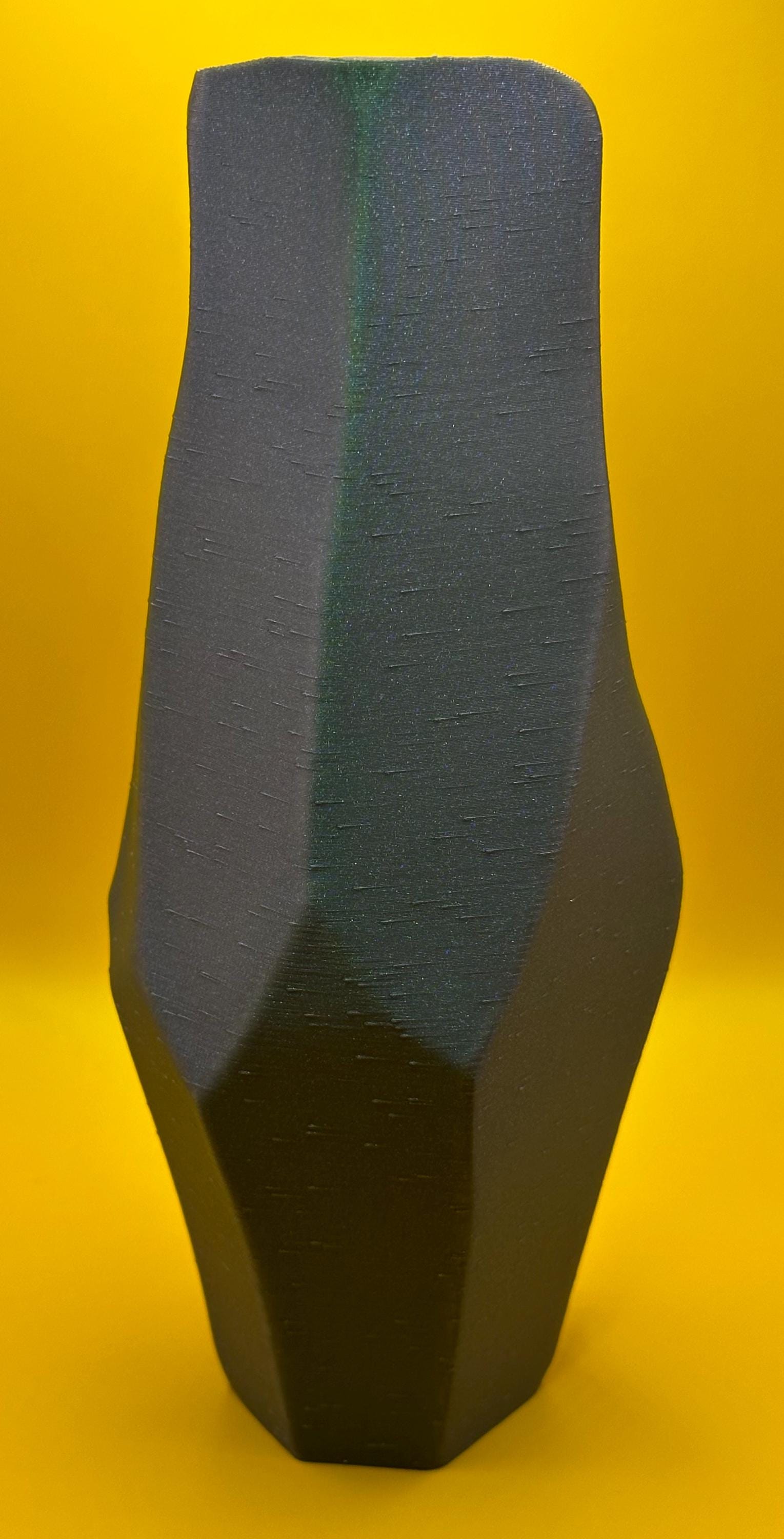 Elegant Volcano-Inspired Vase - Modern 3D Printed Home Accent