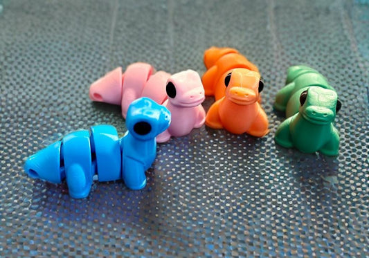 Flexi Brontosaurus Fidget Toy/Keychain | Stress Relief for Kids & Adults | Fun Dinosaur Design | Cute, Flexible Charm