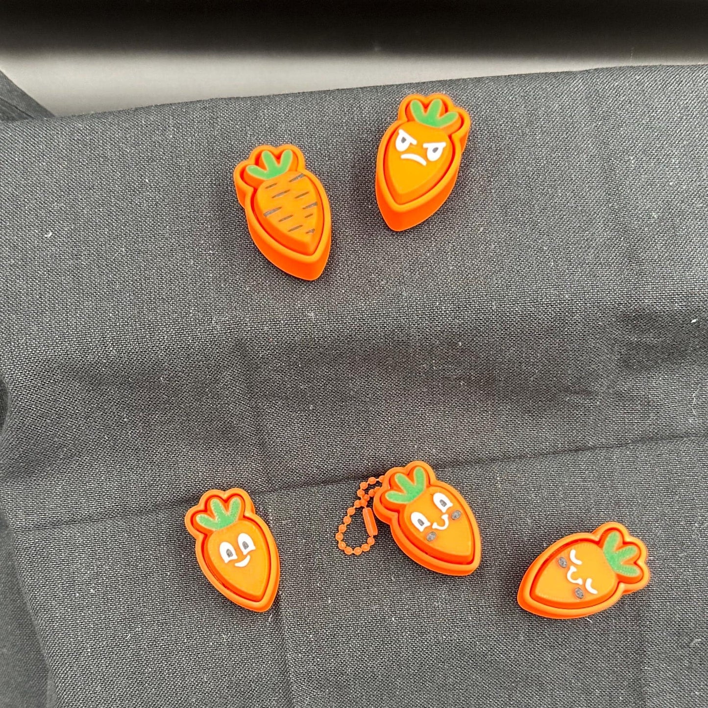 5 Pack Carrot Emoji Fidgets, Easter Clicker Toys for Stress Relief/Fun, Cute Sensory Massage, Kids & Adults Gifts