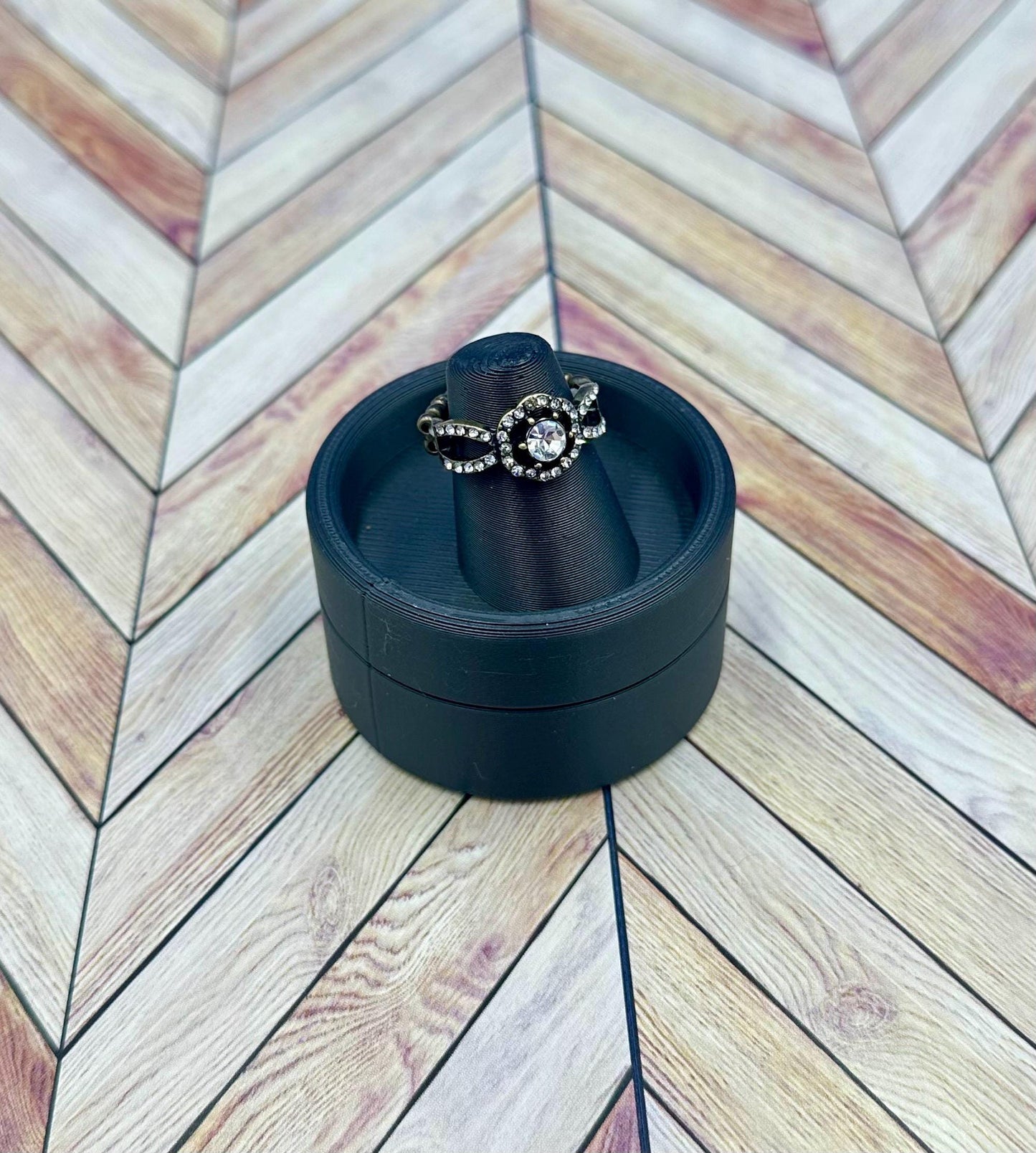 Ring Holder Stand for Jewelry - Simple Sleek Display Organizer & Storage for Rings, Gifts