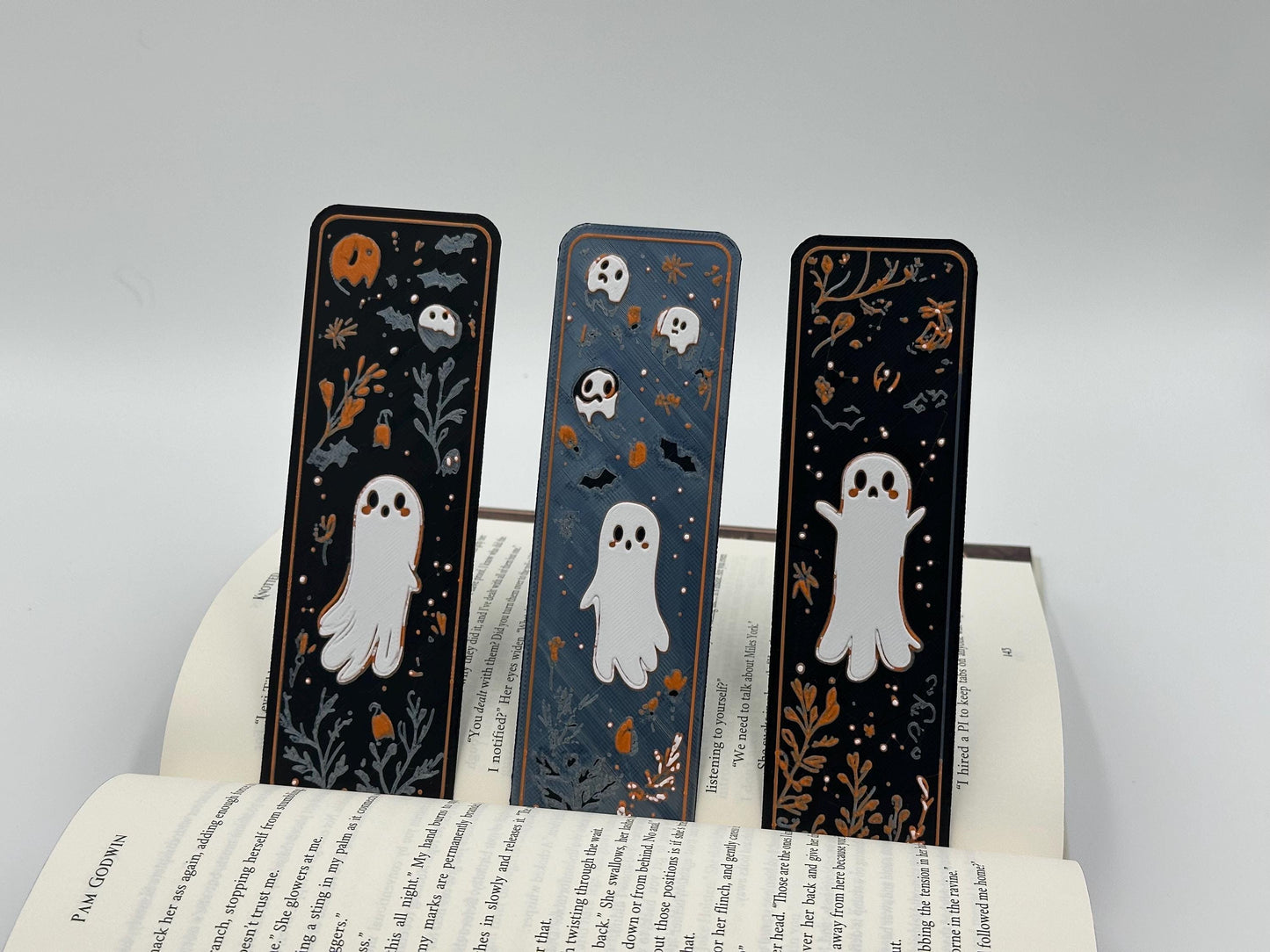 3D Printed Ghost Bookmarks: Spooky Gothic Book Accessories, Set of 3