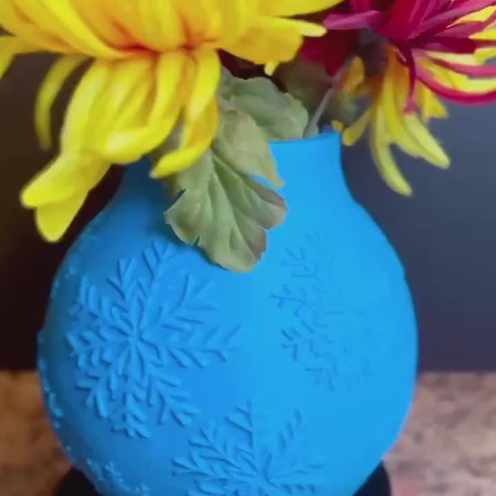 Festive Snowflake Vase - 3D Printed Home Decor